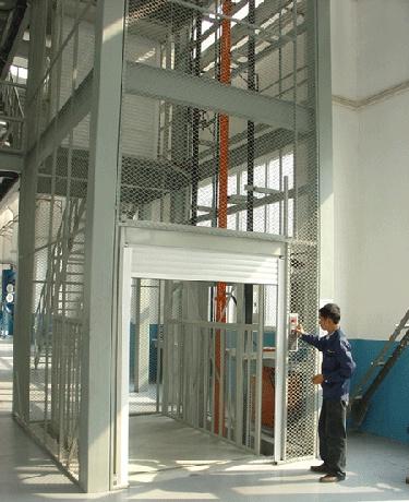 升降貨梯